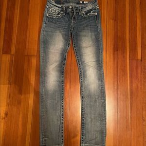 brand new 
Miss Me Signature Straight 27